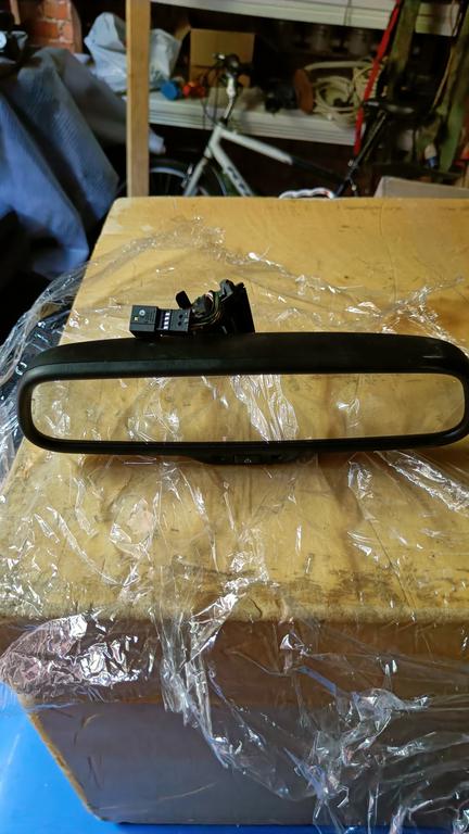 Зеркало заднего вида салона