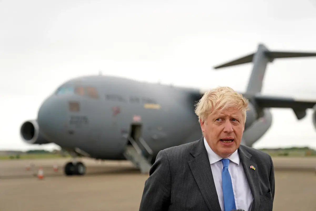 Boris-Johnson-pide-a-los-aliados-que-aumenten-el-gasto-militar-Cuba-Impacto