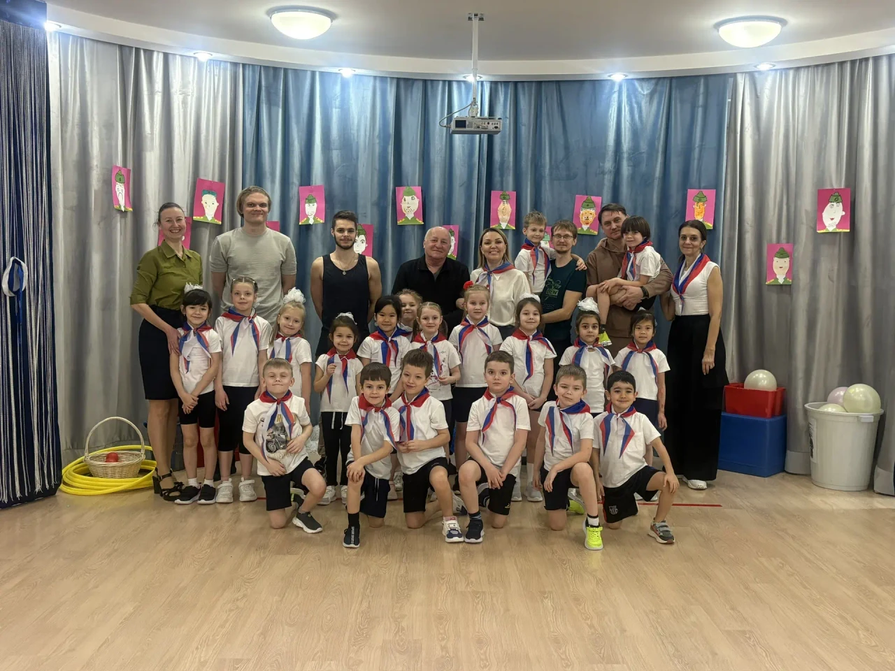 74b8f8b8-5cbb-4e89-9648-b394a6b7f90d