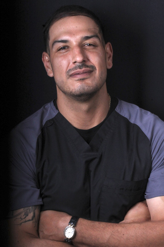 Dr. Andr&eacute;s Moyet&oacute;n Arenas