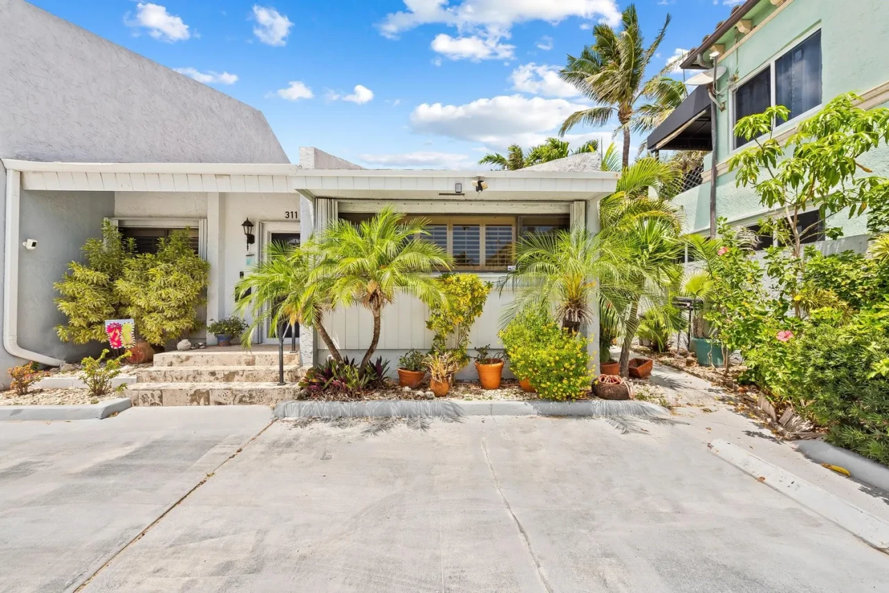 311 Jackson Street, Unit 1, Hollywood, FL 33019