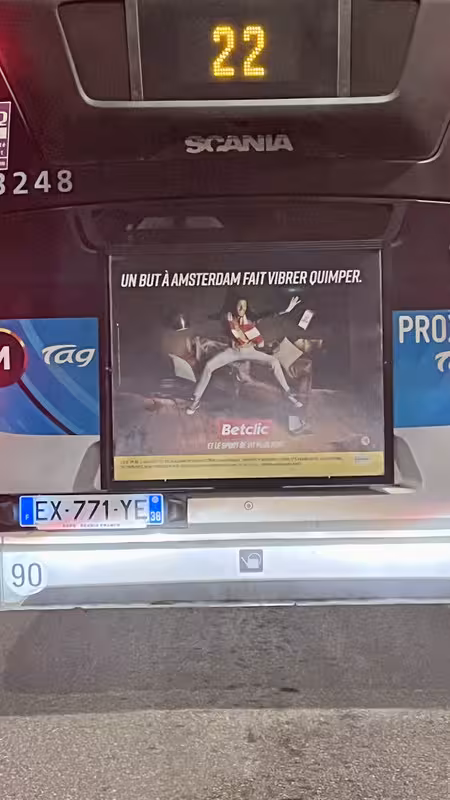 https://i.postimg.cc/BQ6bPjcd/IMG-2489.avif