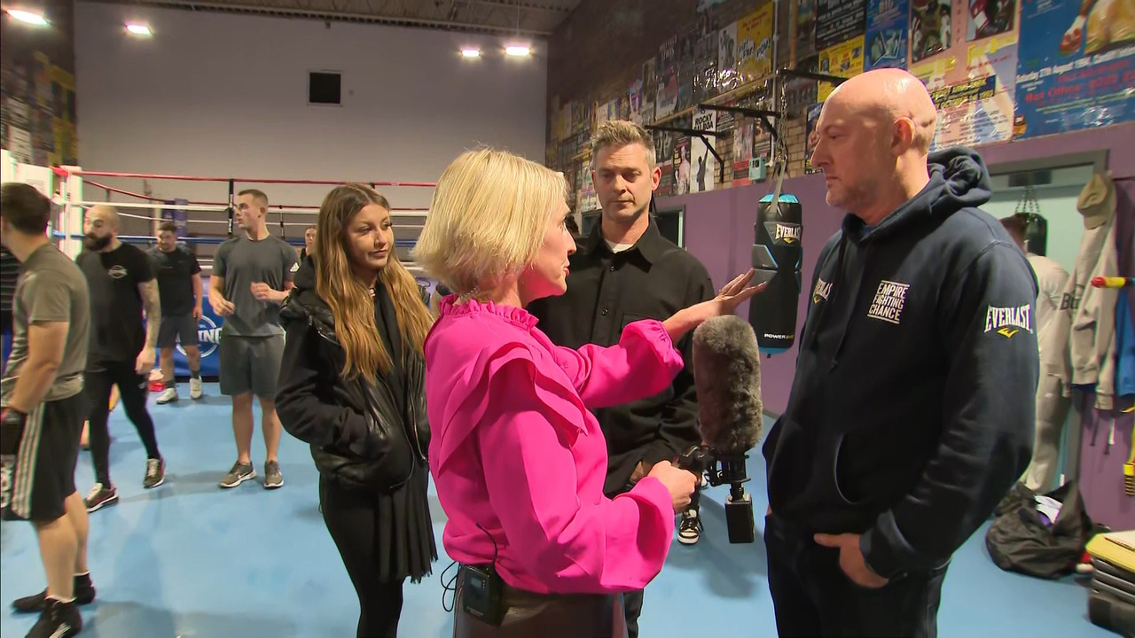 10.20 - 18.00.00 - ITV News West Country. Bringing you all the latest....ts_snapshot_25.12.320