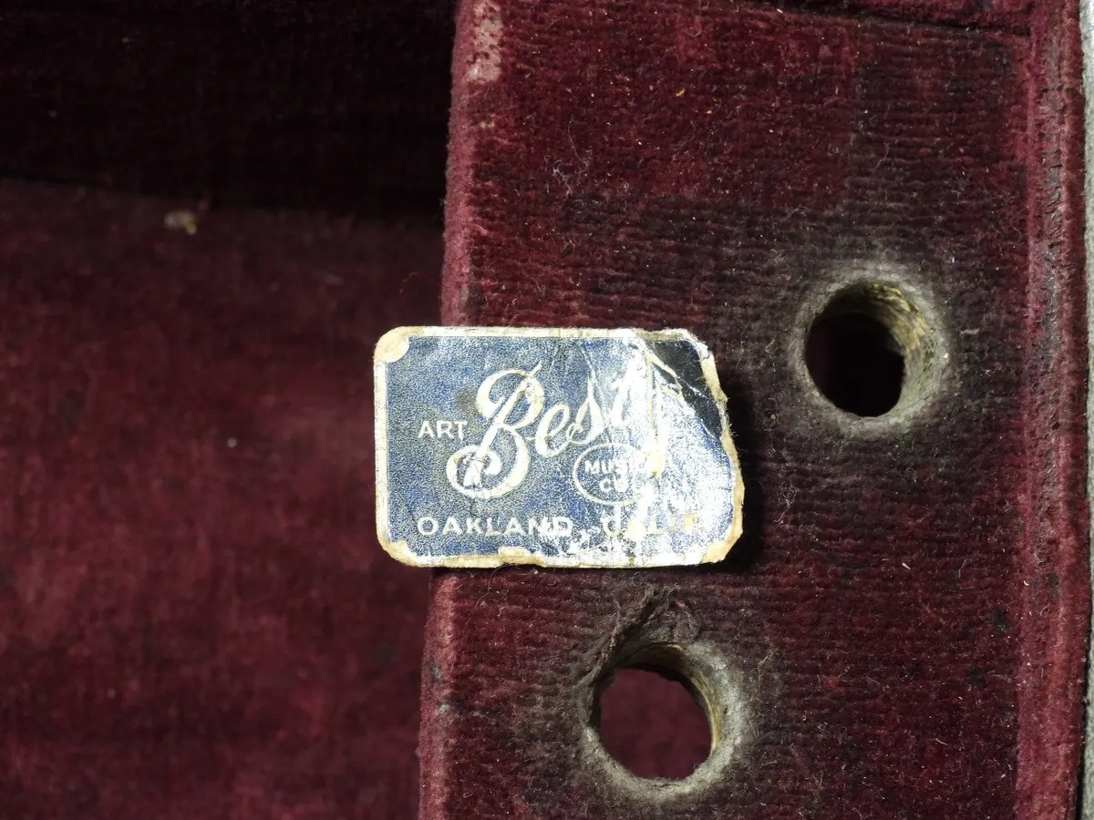 1940s white black trumpet case (5)