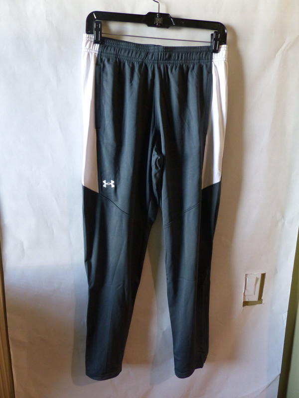 UNDER ARMOUR RIVAL KNIT PANTS IN GREY/WHITE WMNS SIZE SMALL 1326775