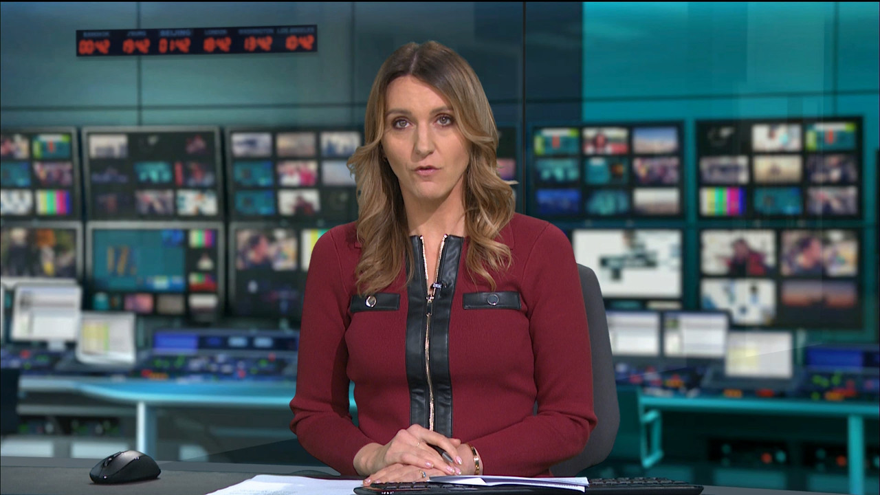 09.26 - 18.45.00 - ITV News Cymru Wales. A round-up of all the latest....ts_snapshot_03.13.175