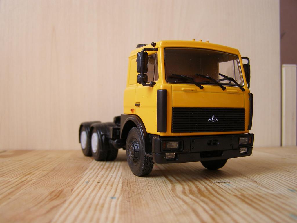 МАЗ 6322 Аіст (4)