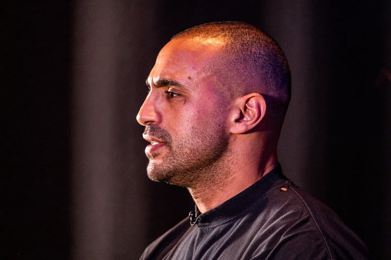 Бадр Хари каца в София днес 