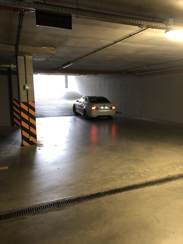 4B349E77-64BF-484A-8038-CB353AC05B50