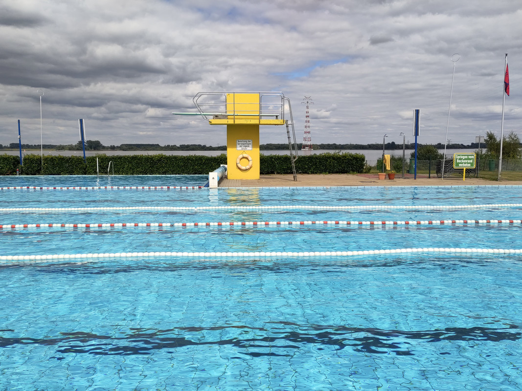 030BD490-9D3C-4F11-BF78-080545D4B76C_1_201_a