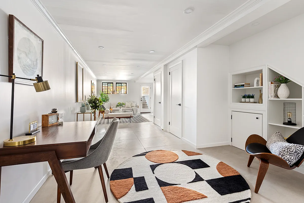 11 Park Place property photo 1