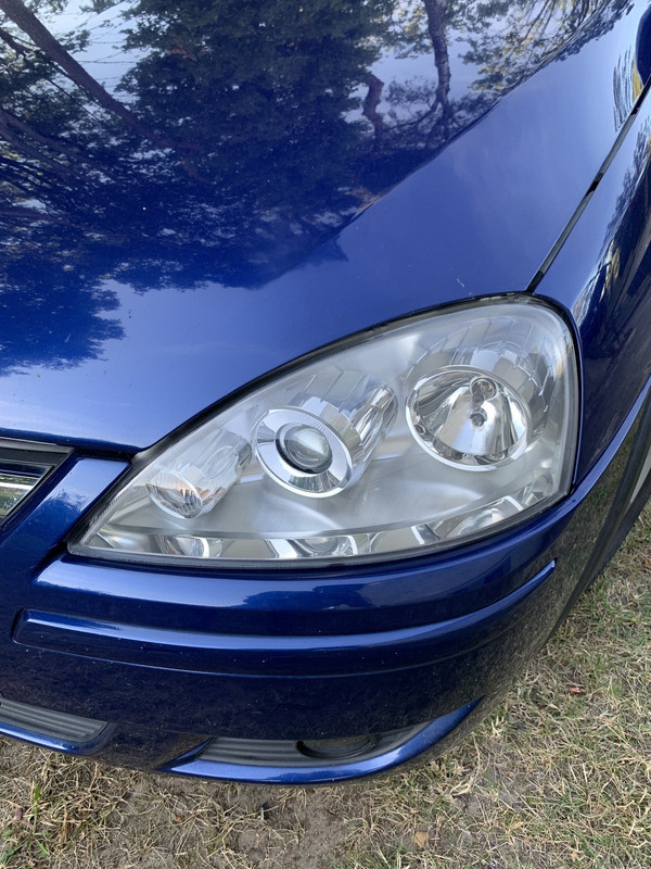 B7BB0049-32AA-49EA-A85F-1E3D200C0ED9