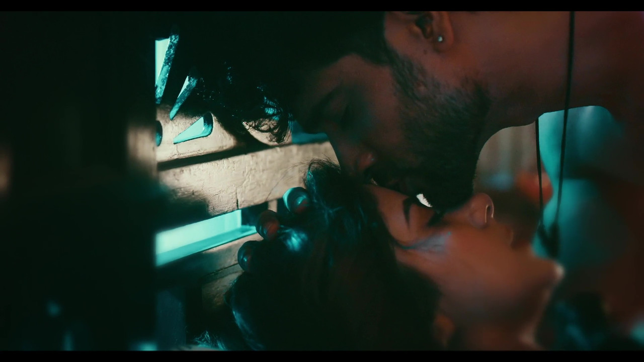 vlcsnap-2025-04-16-23h09m15s031