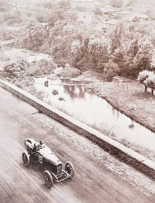 C4C4EE39-614F-4A22-84C1-08E999EDF0BB