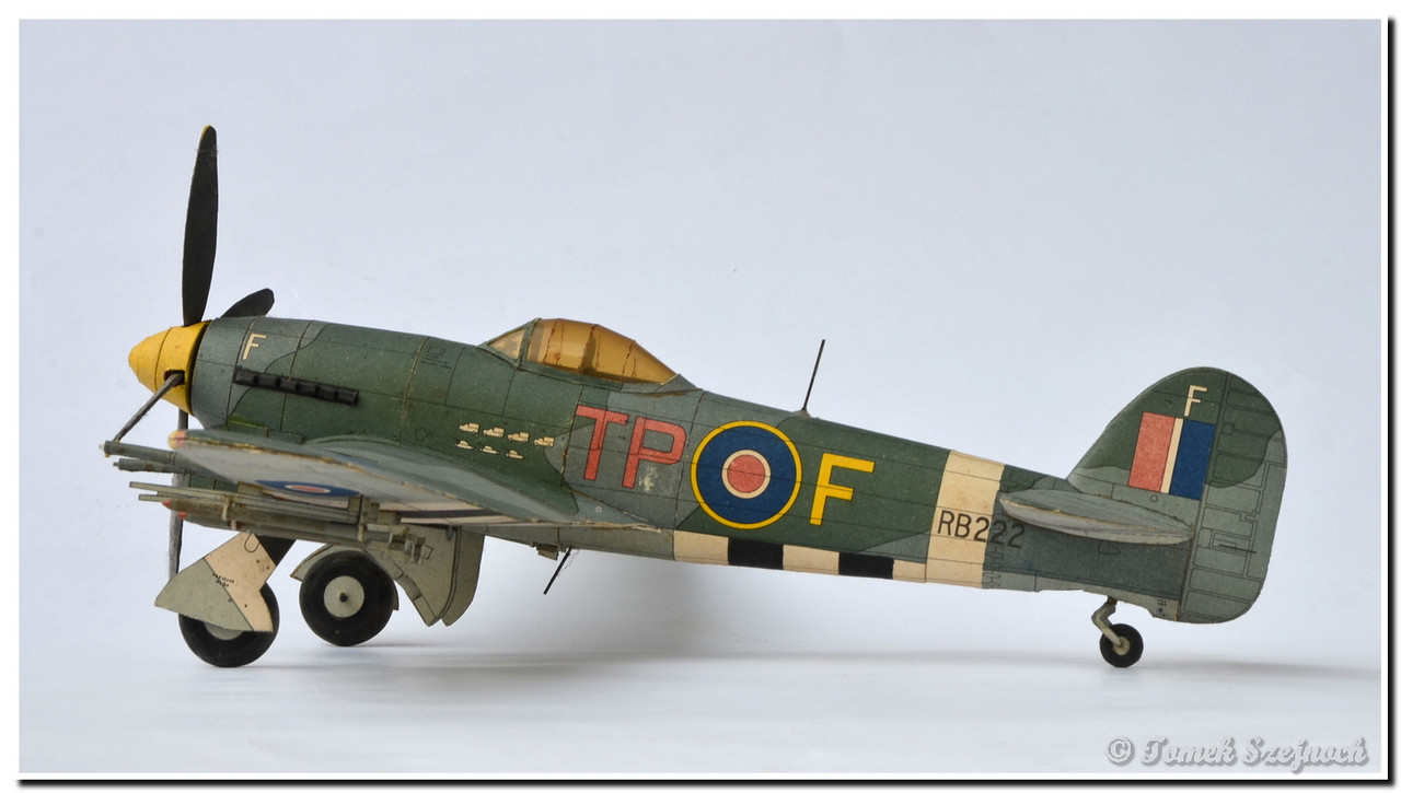 Hawker Typhoon-10