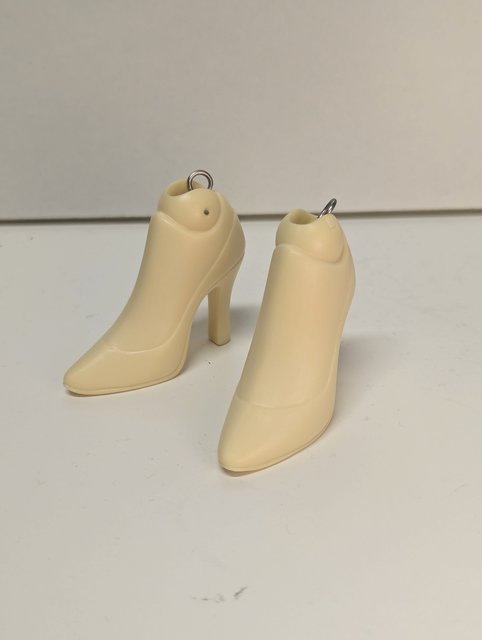 unoa shoes! rare things!