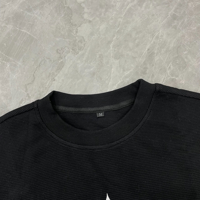 Kurevale ribbed collar and size tag detail