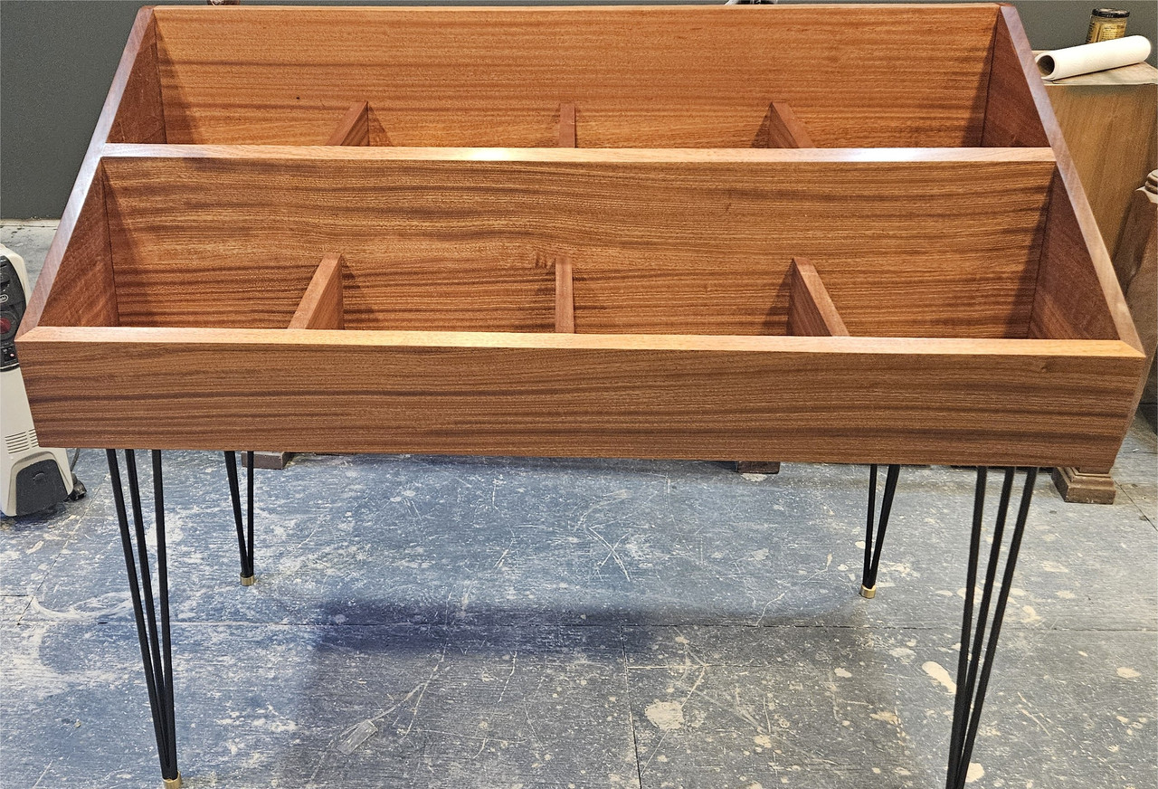 sapele lp rack1