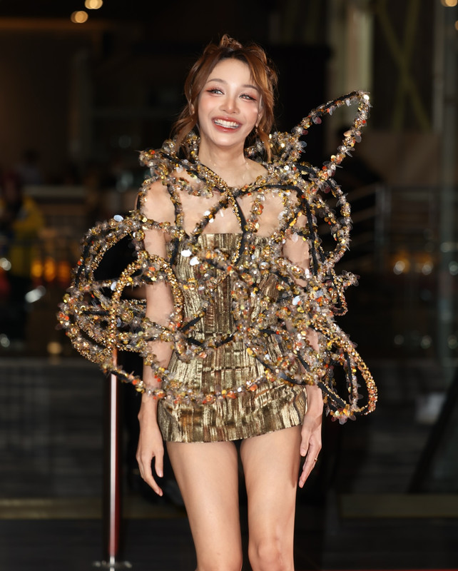 bowkylion_1730987261_3496096998246628103_3740103