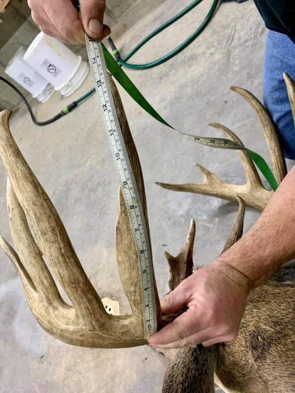 63DBF9D5-72B7-4AEC-8858-E844386E3936