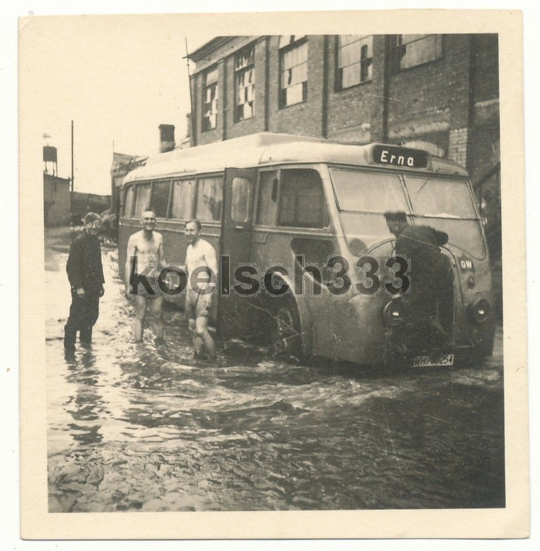 Foto Krim französischer Renault Bus Wehrmacht Be