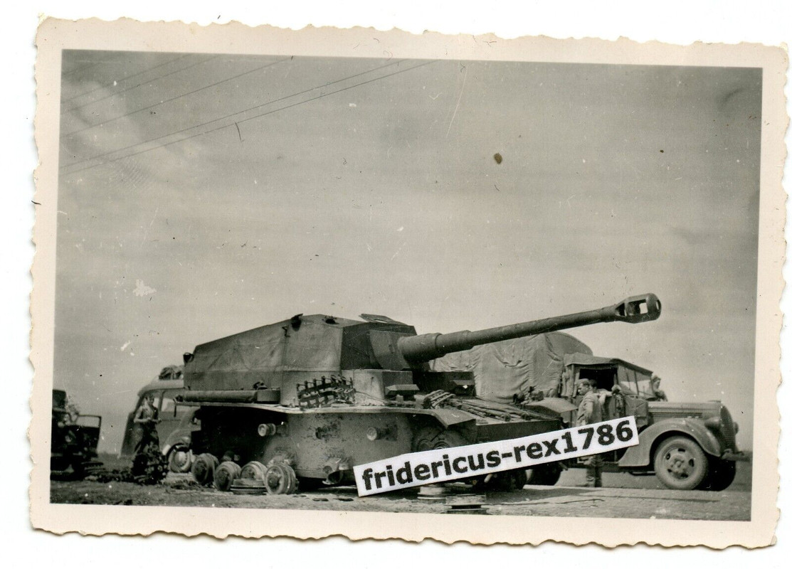 J7 Foto Ostfront Sturmgeschütz 10,5 cm Selbstfahrlafette IV Dicker Max Pz Jäger (1)