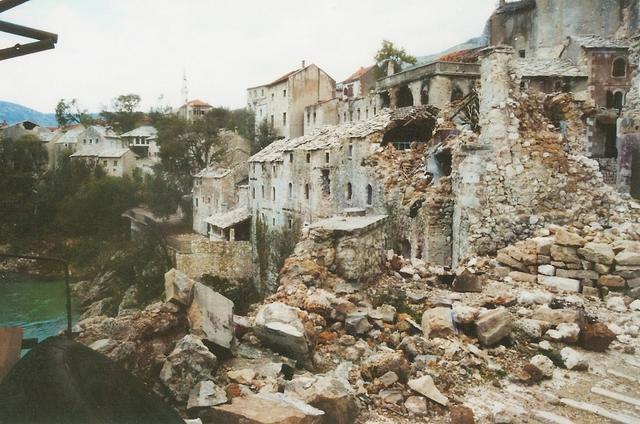 BOSNIAN-WAR-FOTOS-081.jpg