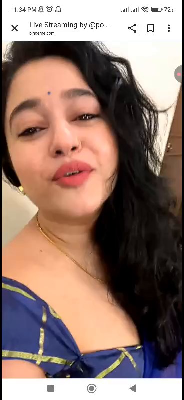 [Image: Poonam-Bajwa-Blue-Saree-Live-mp4-0018.jpg]