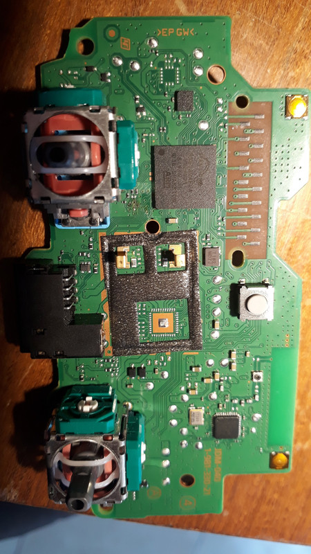 JDM-040 (1-981-330-21) 1