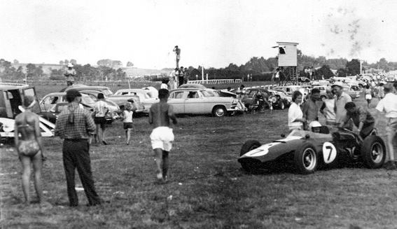 1963-Pukekohe-Jensen-Glass-BRM.jpg