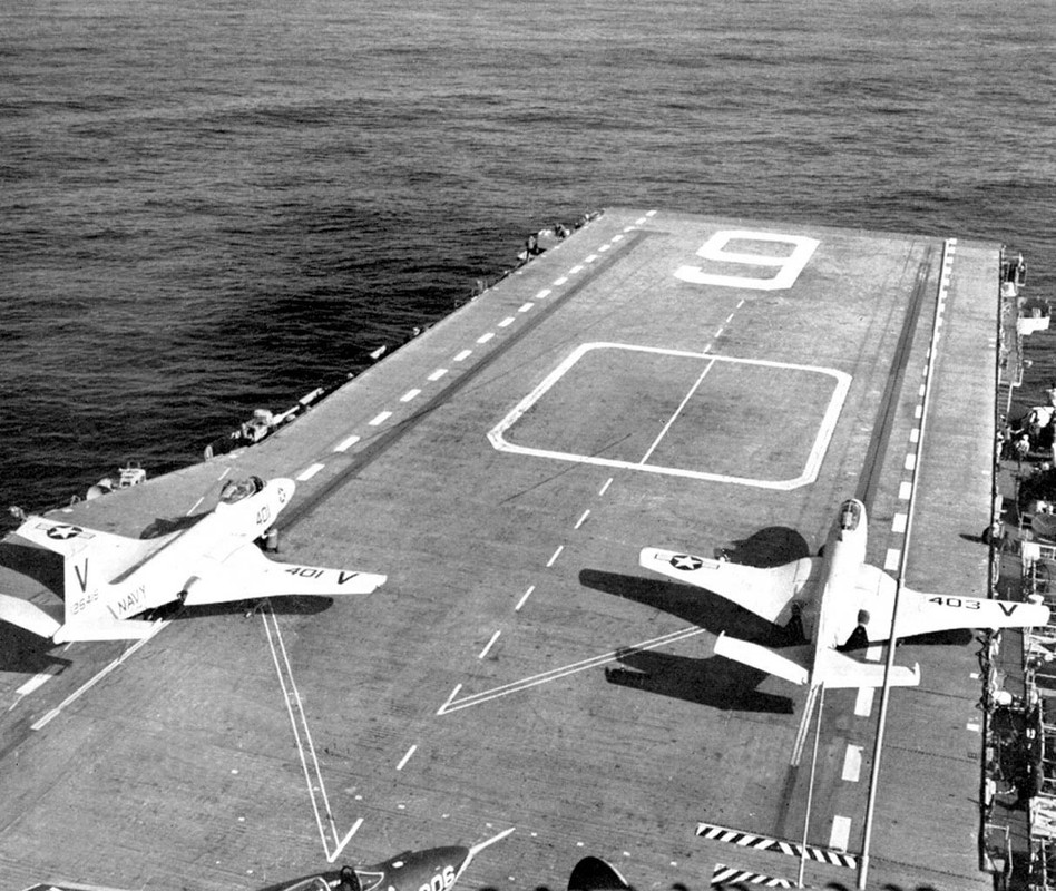 F2H_VF-114_CVA-9_1956