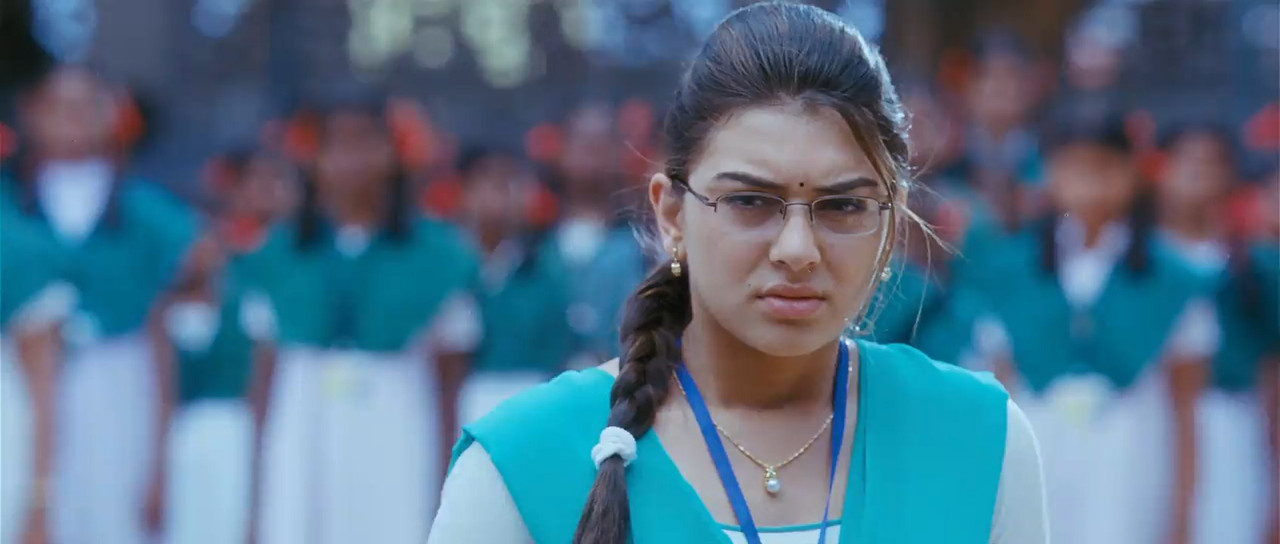 Singam 2 2013 BluRay [Tamil] 480p, 720p ESub Screenshot