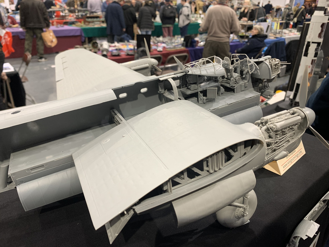 B15C8C94-F6D2-4BE5-ACB5-61633A8E965C