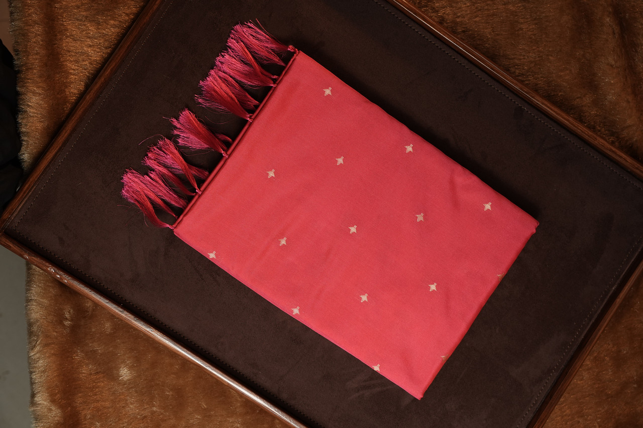 Rokea by RK Premium Handloom