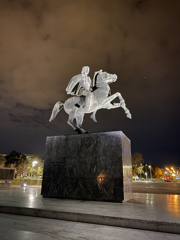 61DCD6C0-7D21-49FA-BD4E-F018FDA37191