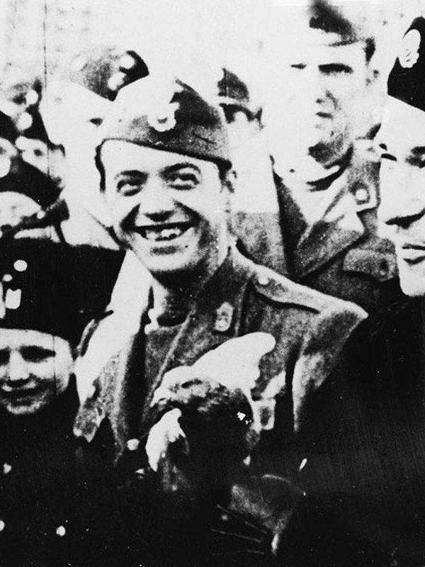 [Слика: 4982835e9a71c2502196.jpg]