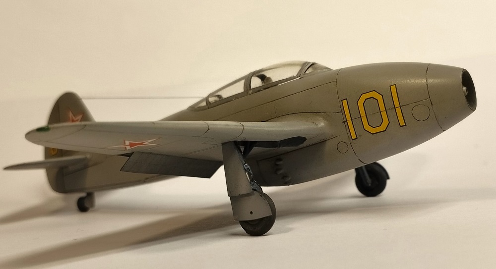  Як-21 Amodel 1/72 H-Ux-Upyr-JTGw