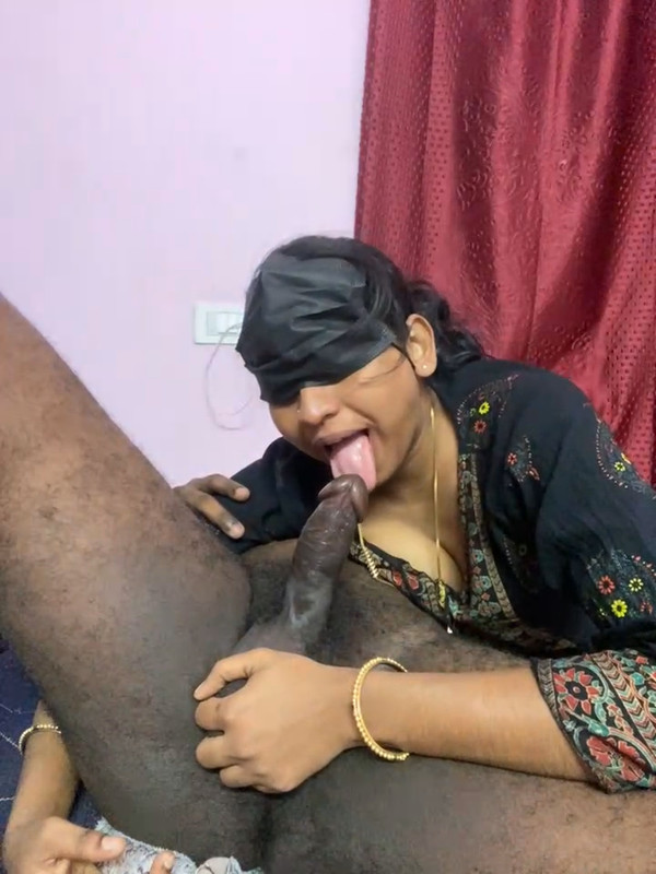 Telugu Wife 👄 Shows Boobs Lick And 🍆 Deep Blow Her Husband 6 Telugu-Wife-Pic-5.jpg