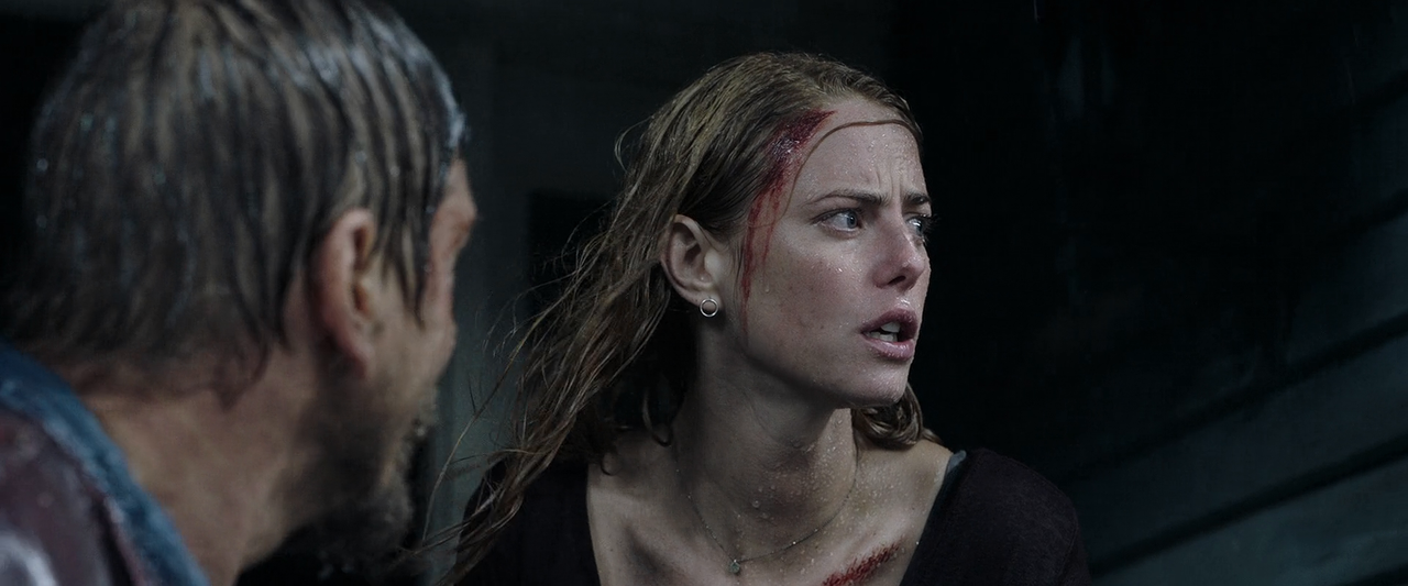 Crawl Movie Screenshot