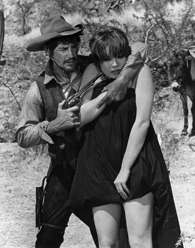 Shirley_MacLaine_a78