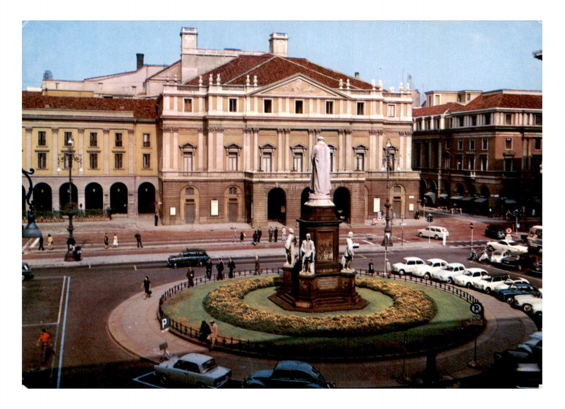 Milan (I) Place de la Scala