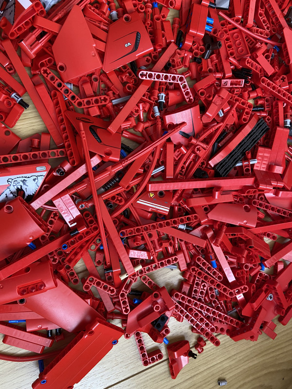 169B53EB-61C6-40FD-A17D-1938C7A49AAD