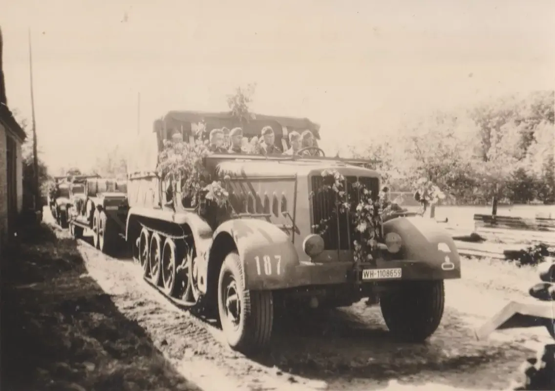 #33 Wehrmacht Sd.Kfz9, 18to Zugmaschine mit Sd.Anh. 116 Div. Großdeutschland