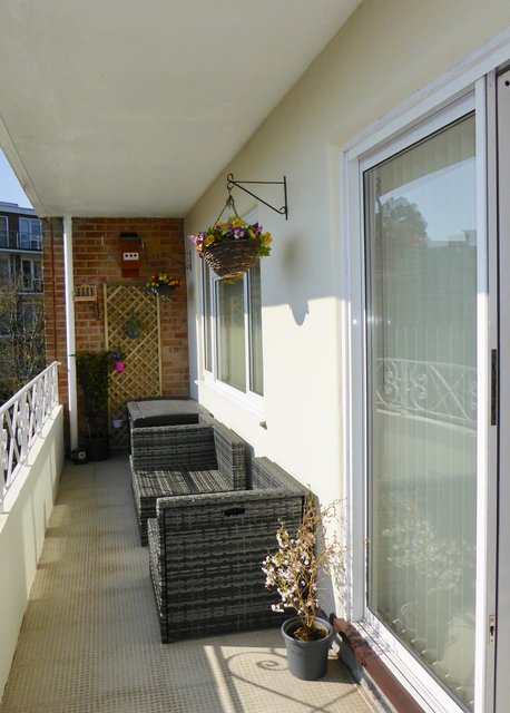 21D41015-B1BB-4BF8-9CFA-2E5A79C2ED87