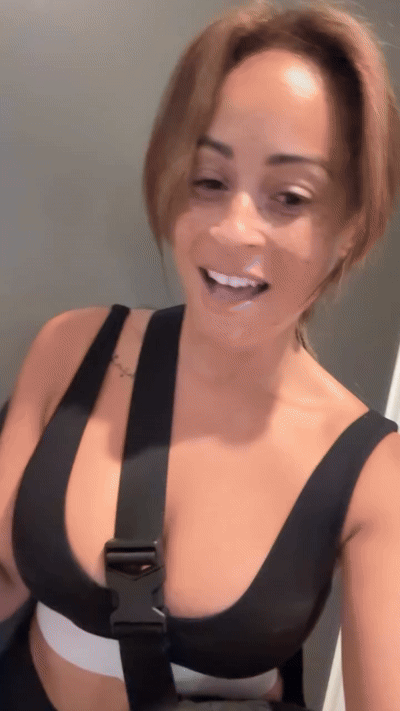 ezgif-3c6e9ad10add05.gif