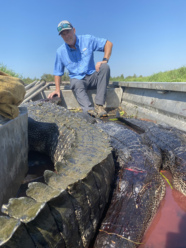 8E12142F-A2BD-4638-9494-0302FE00208A