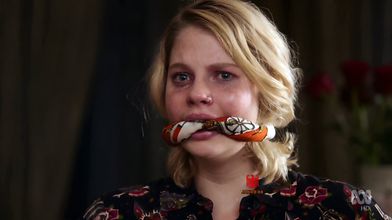 Ella Newton 11 - Harrow S02E10