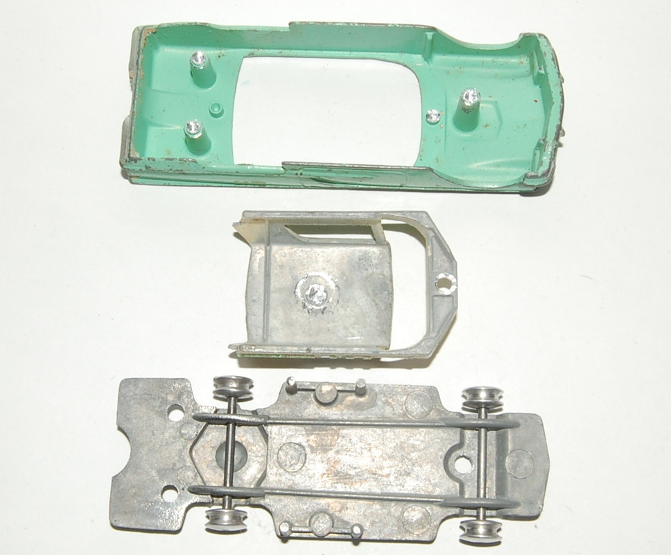 Corgi 214 Ford T-Bird - 6