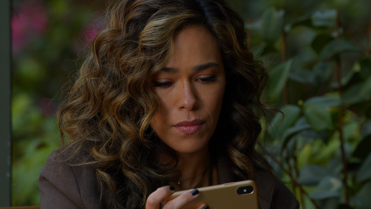 All.Rise.S02E13.Love's.Illusions.1080p.10bit.AMZN.WEB-DL.DDP5.1.HEVC-Vyndros.mkv_snapshot_02.49_[202