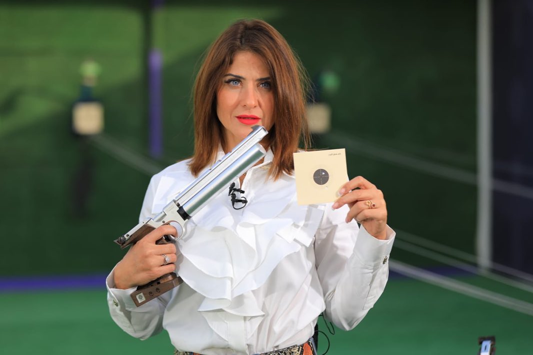 هيدي كرم تبرز جاذبيتها في جلسة تصوير مذهلة  Heidykaram-1718807060386